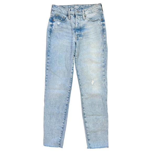 Old Navy O.G. Straight High-Waisted Button-Fly Cut-Off Jeans Raw Hem Light Wash - Picture 3 of 10